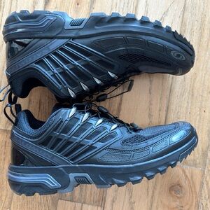 Salomon ACS Pro Lightly Worn size 11 Men’s black